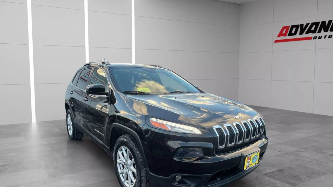 2017 Jeep Cherokee Latitude — SUV — 109,483 mi — North Attleboro, MA