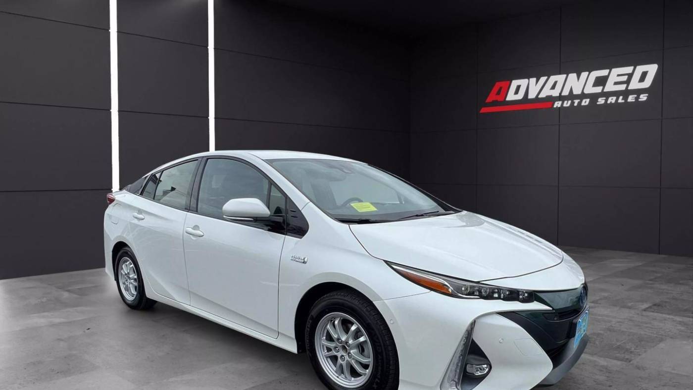 2017 Toyota Prius Prime Advanced — Hatchback — 63,206 mi — North Attleboro, MA