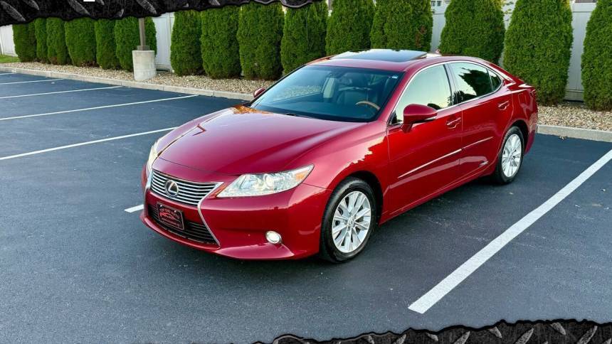 2015 Lexus ES ES 300h — Sedan — 127,175 mi — North Attleborough, MA