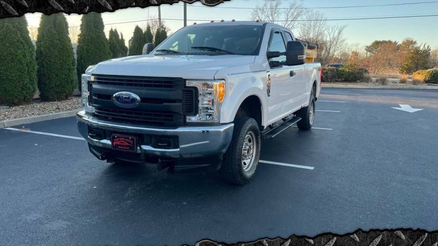 2017 Ford Super Duty F-350 XL — Pickup Truck — 45,300 mi — North Attleborough, MA
