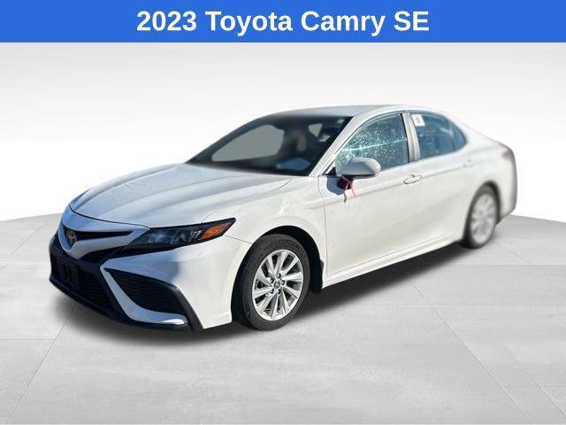 2023 Toyota Camry SE — Sedan — 56,235 mi — Glendale, WI
