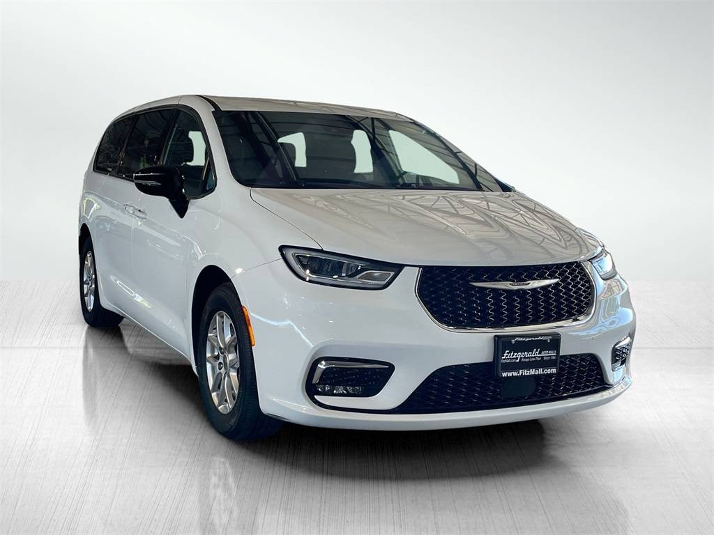2024 Chrysler Pacifica Touring — Minivan — 35,372 mi — Germantown, MD