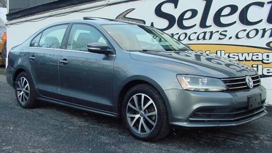 2017 Volkswagen Jetta 1.4T SE — Sedan — 92,768 mi — Waterloo, NY