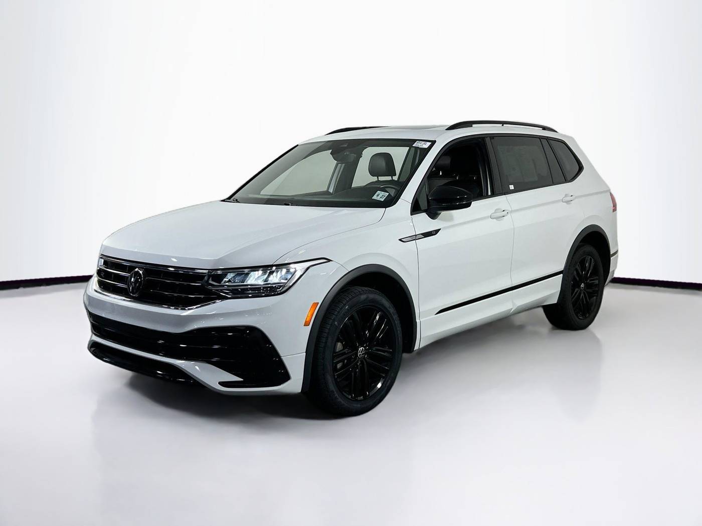 2022 Volkswagen Tiguan SE R-Line Black — SUV — 32,516 mi — Williamstown, NJ