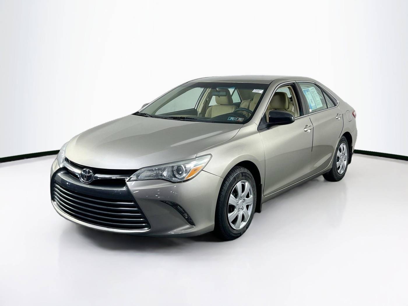 2015 Toyota Camry LE — Sedan — 33,193 mi — Williamstown, NJ