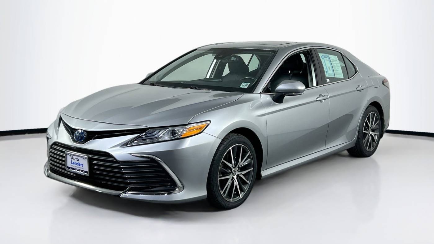 2022 Toyota Camry Hybrid XLE — Sedan — 38,289 mi — Williamstown, NJ