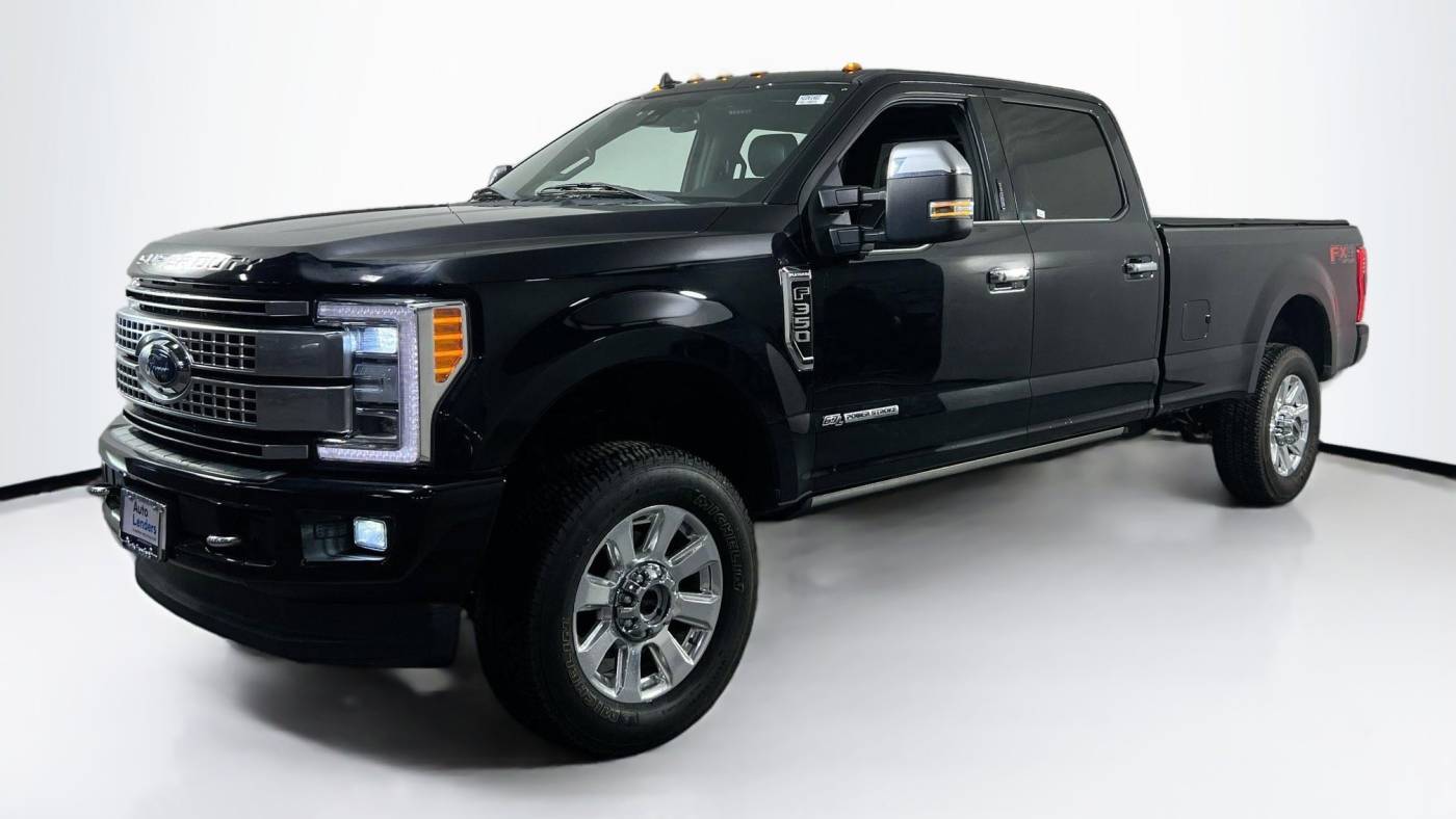 2019 Ford Super Duty F-350 Platinum — Pickup Truck — 18,179 mi — Williamstown, NJ