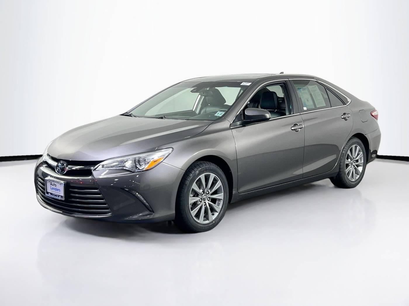 2017 Toyota Camry XLE — Sedan — 40,000 mi — Williamstown, NJ