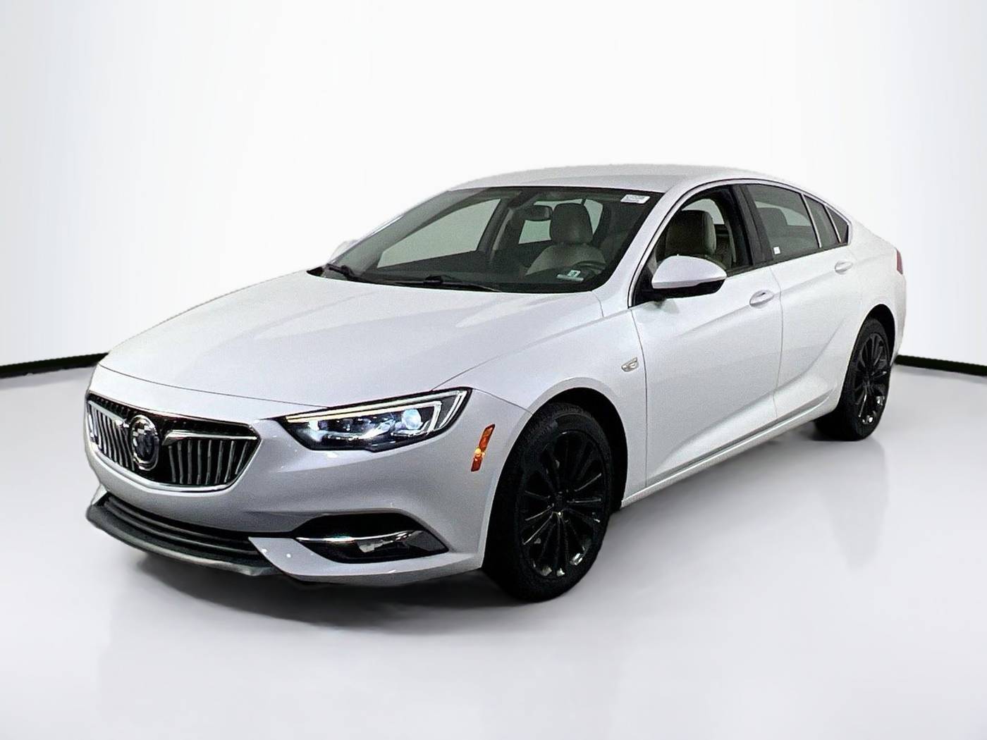 2019 Buick Regal Sportback Essence — Hatchback — 11,759 mi — Williamstown, NJ
