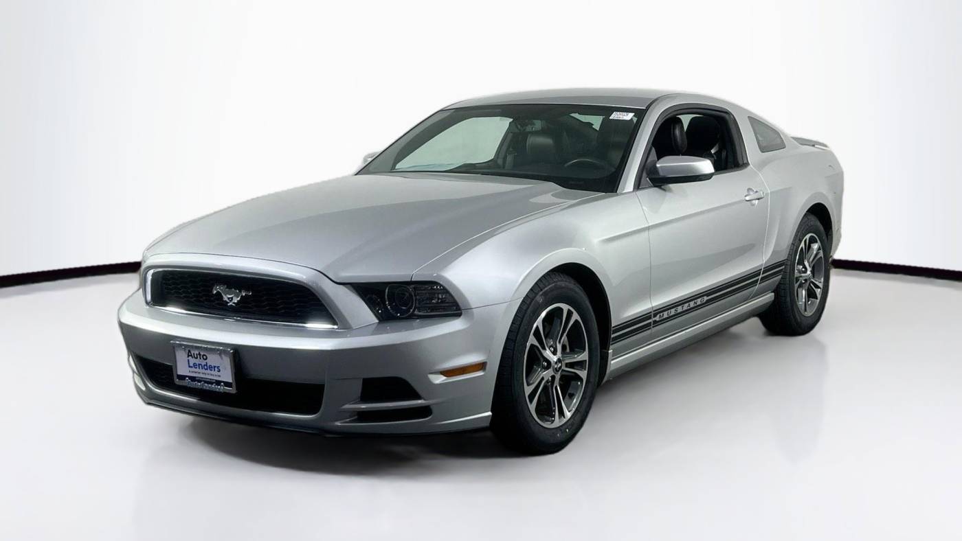 2013 Ford Mustang V6 Premium — Coupe — 20,601 mi — Lakewood, NJ