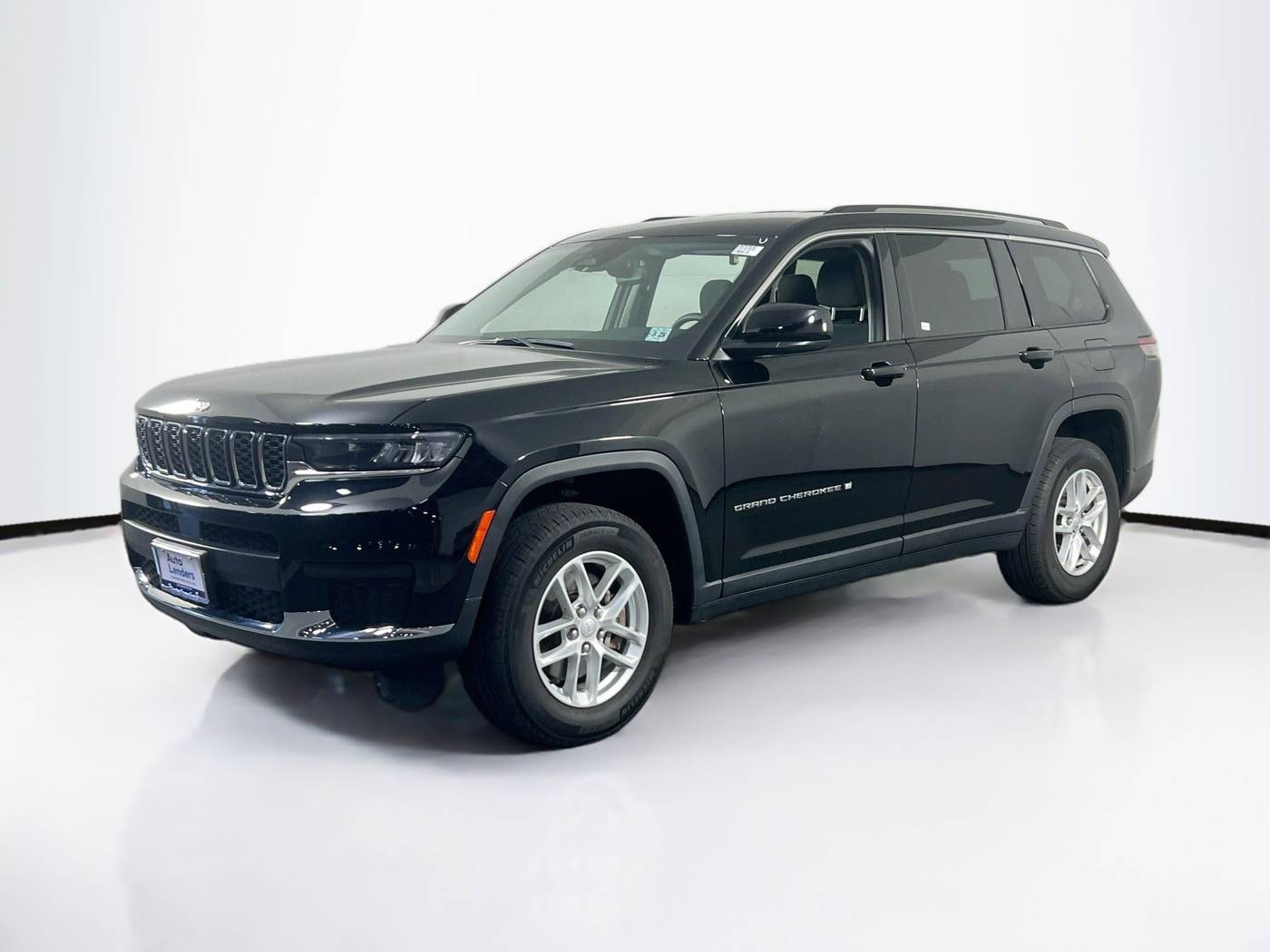 2023 Jeep Grand Cherokee Laredo — SUV — 26,981 mi — Lakewood, NJ