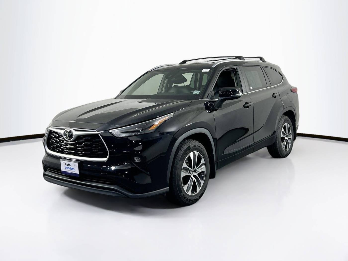2023 Toyota Highlander XLE — SUV — 38,365 mi — Lakewood, NJ