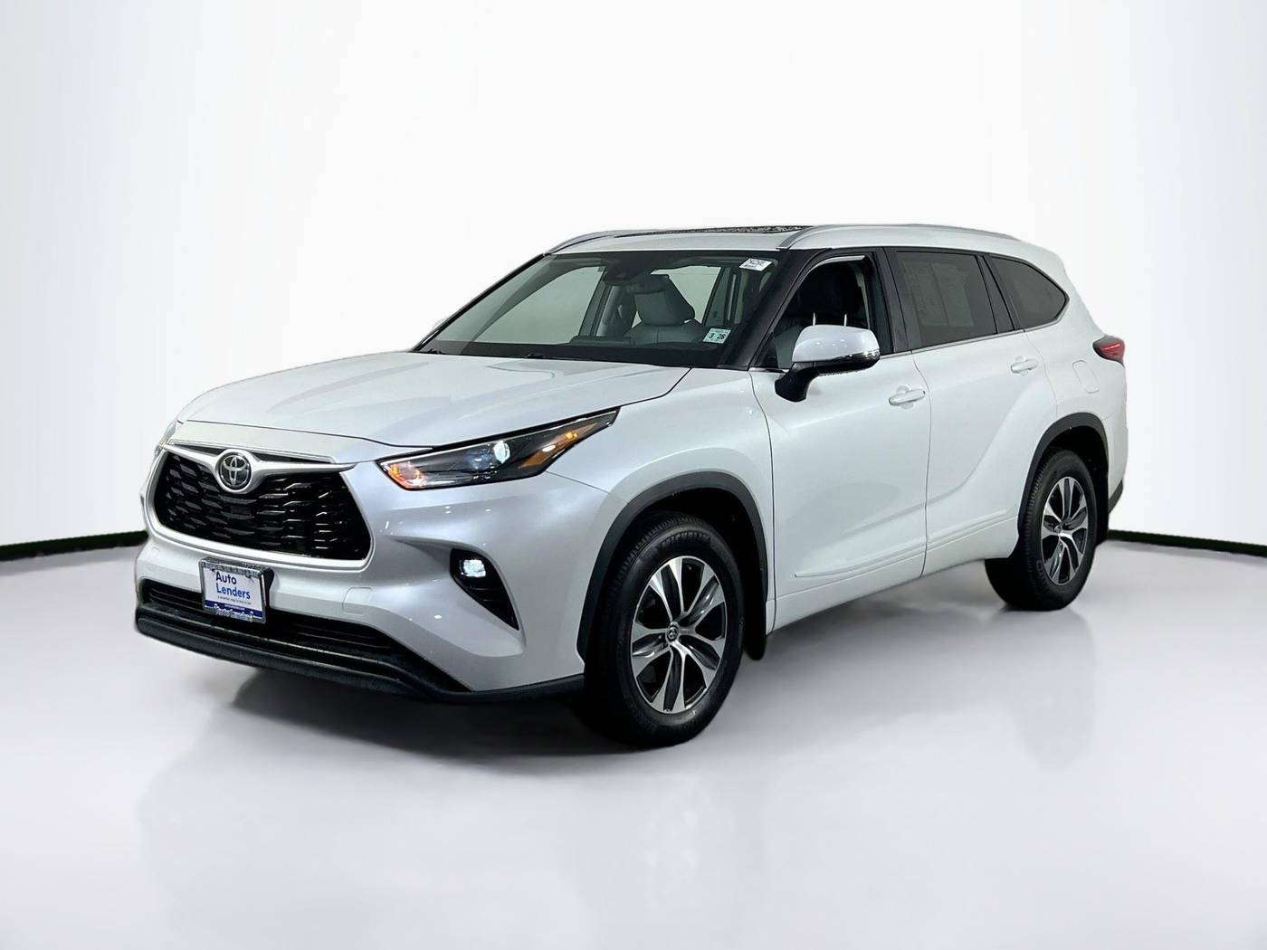 2023 Toyota Highlander XLE — SUV — 12,959 mi — Lakewood, NJ