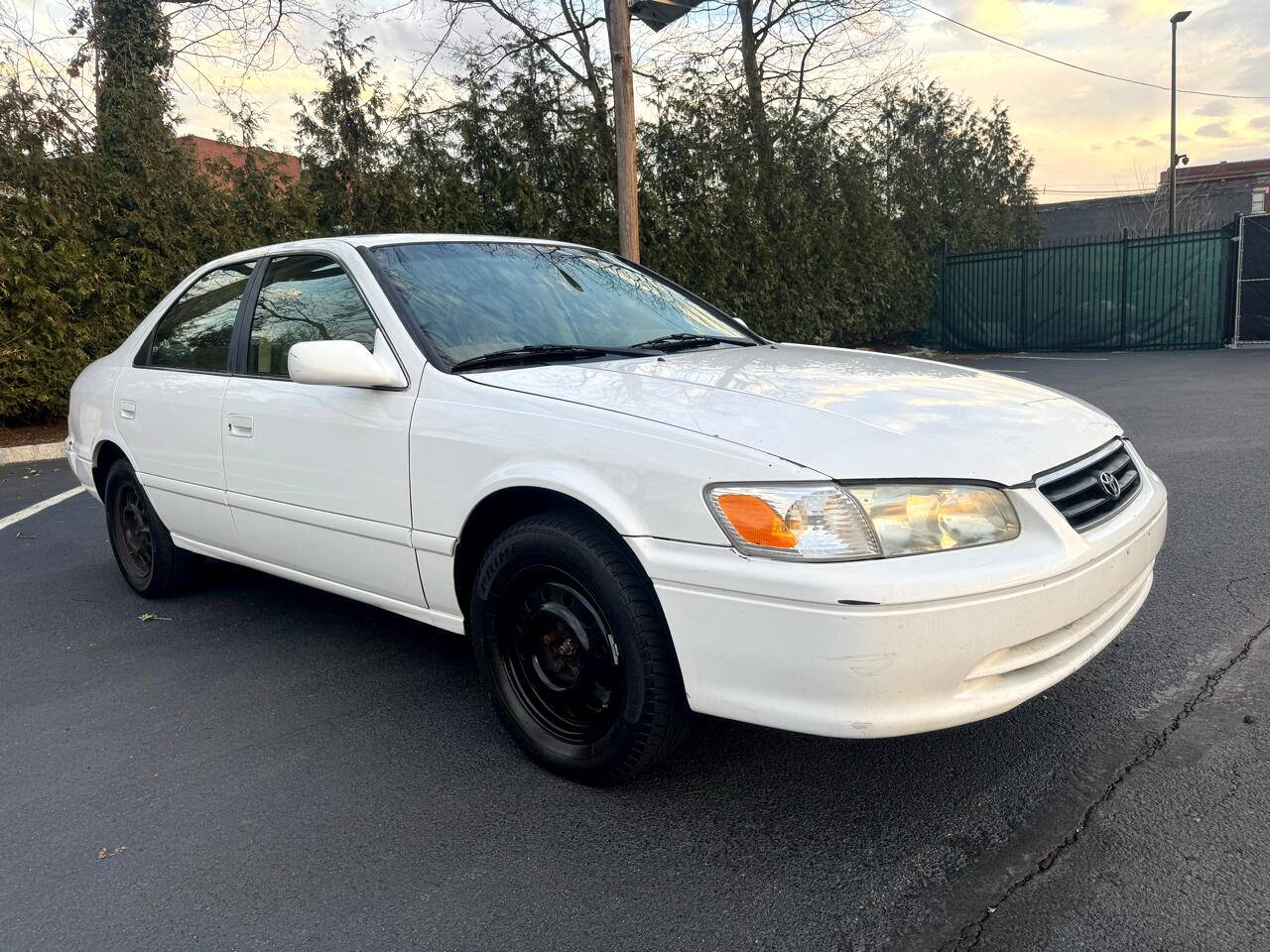 2000 Toyota Camry CE — Sedan — 141,833 mi — Garfield, NJ