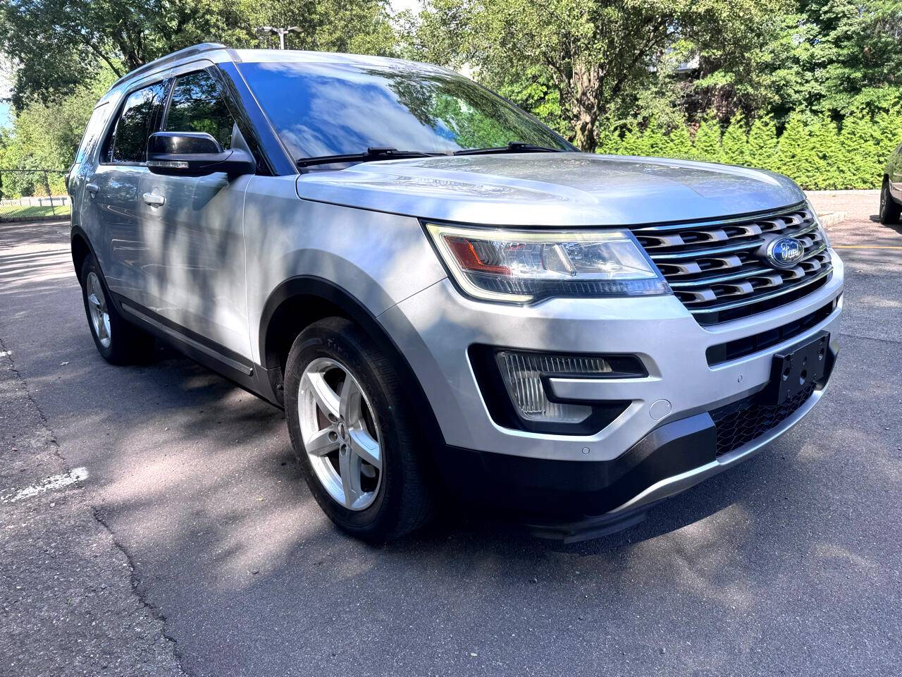 2016 Ford Explorer XLT — SUV — 136,005 mi — Garfield, NJ
