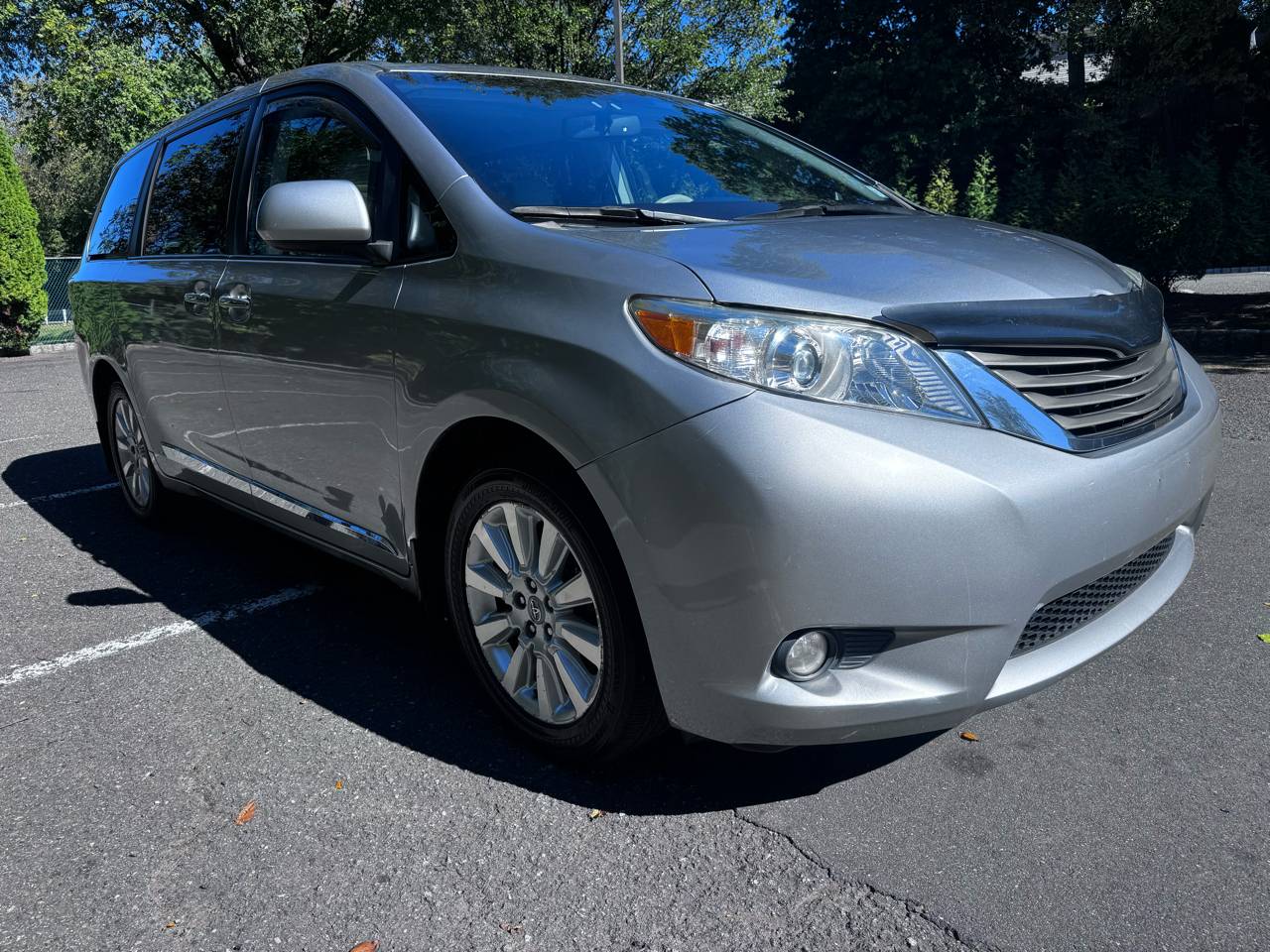 2012 Toyota Sienna XLE — Minivan — 164,980 mi — Garfield, NJ