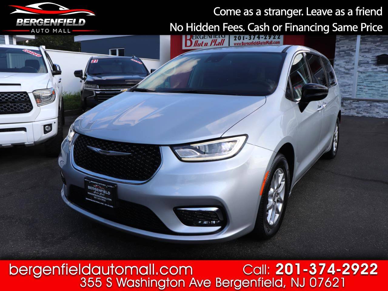 2024 Chrysler Pacifica Touring L — Minivan — 53,811 mi — Bergenfield, NJ