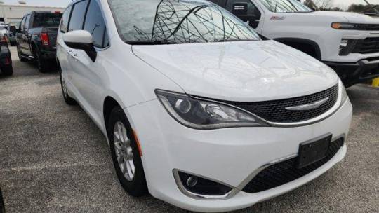 2017 Chrysler Pacifica Touring Plus — Minivan — 72,604 mi — Sugar Land, TX