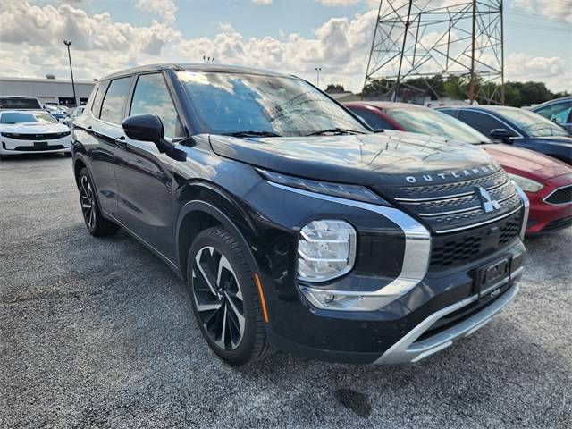 2022 Mitsubishi Outlander SE — SUV — 105,764 mi — Sugar Land, TX