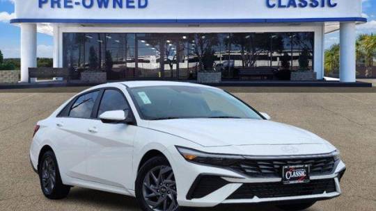 2024 Hyundai Elantra SEL — Sedan — 4,702 mi — Sugar Land, TX