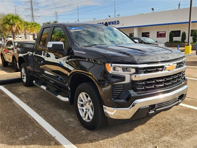 2022 Chevrolet Silverado 1500 LT — Pickup Truck — 24,870 mi — Sugar Land, TX