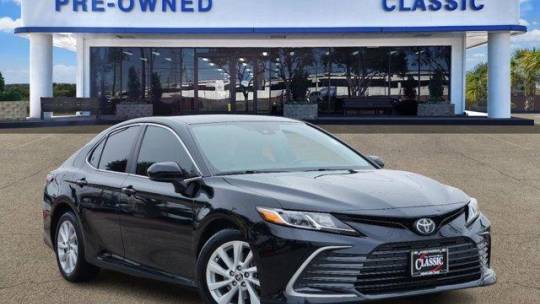 2022 Toyota Camry LE — Sedan — 51,719 mi — Sugar Land, TX