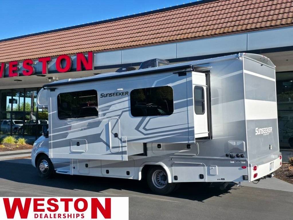 2022 Mercedes-Benz Sprinter Cab Chassis 3500XD — Chassis Cab Truck — 5,599 mi — Gresham, OR