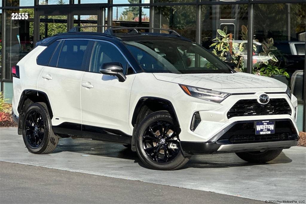 2025 Toyota RAV4 Hybrid XSE — SUV — 4,543 mi — Gresham, OR