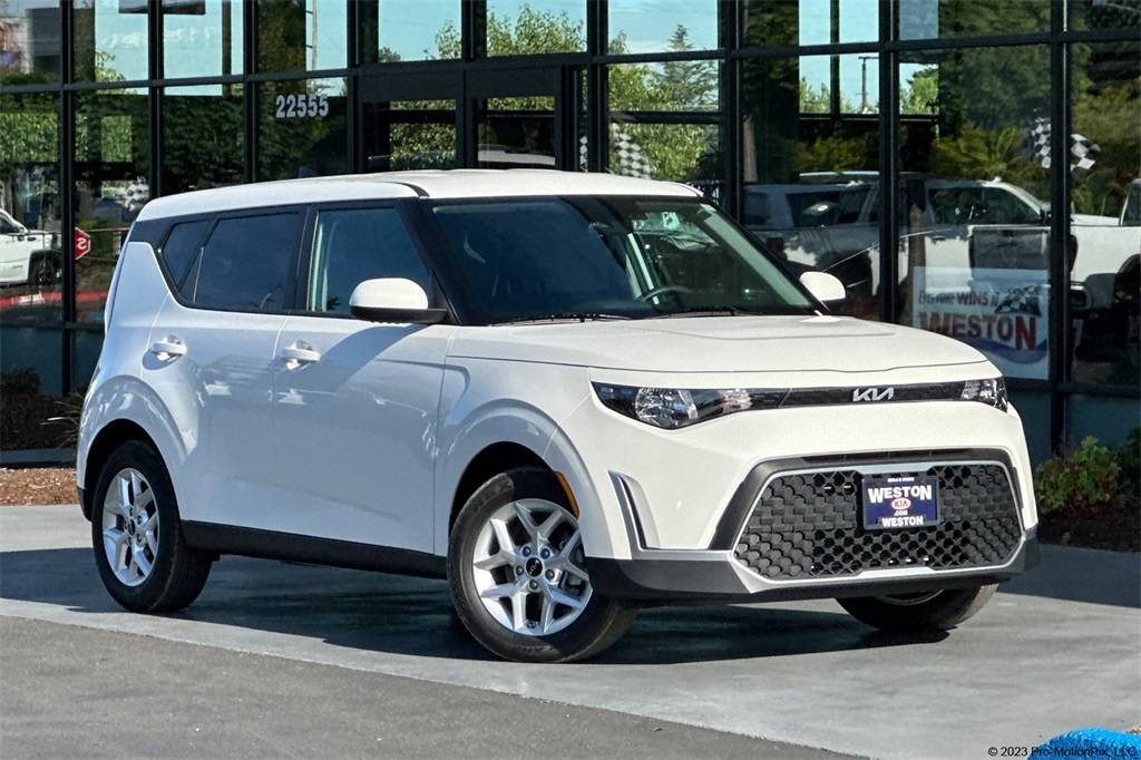 2025 Kia Soul LX — Hatchback — 3,377 mi — Gresham, OR