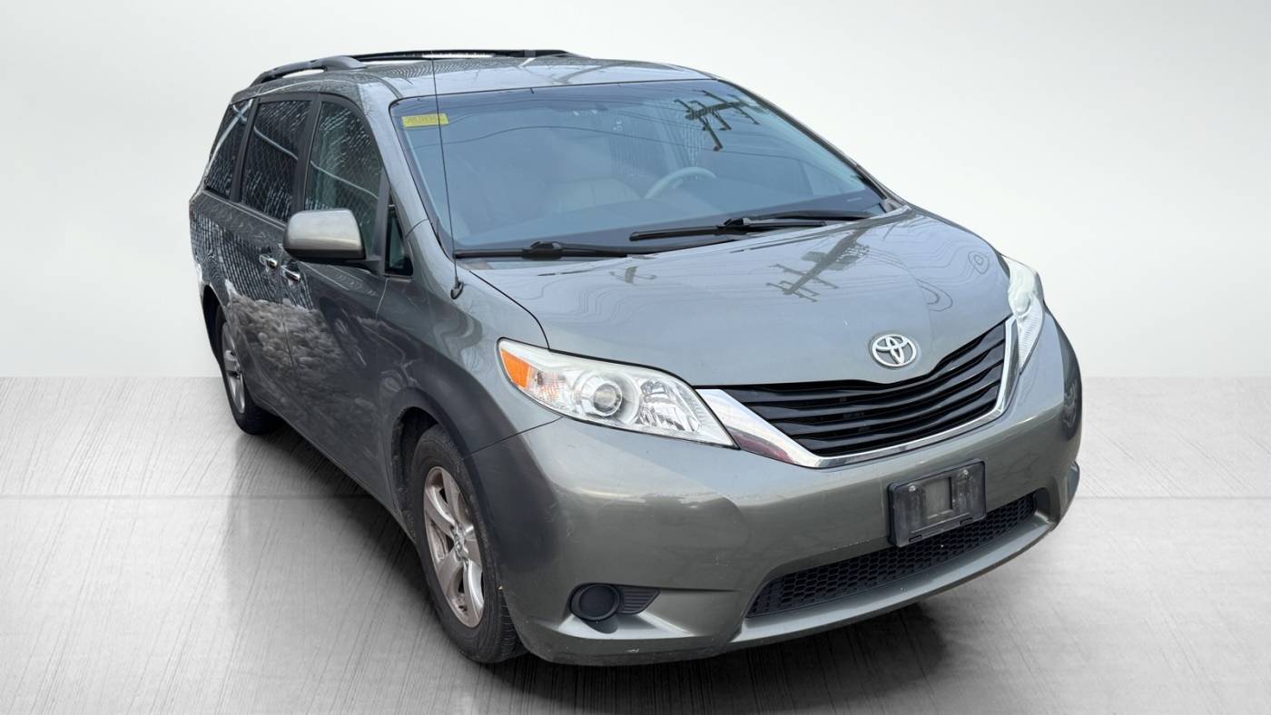 2014 Toyota Sienna LE — Minivan — 129,301 mi — Annapolis, MD