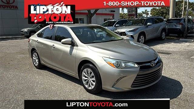 2017 Toyota Camry SE — Sedan — 33,711 mi — Fort Lauderdale, FL