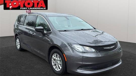 2022 Chrysler Voyager LX — Minivan — 61,510 mi — Fort Lauderdale, FL