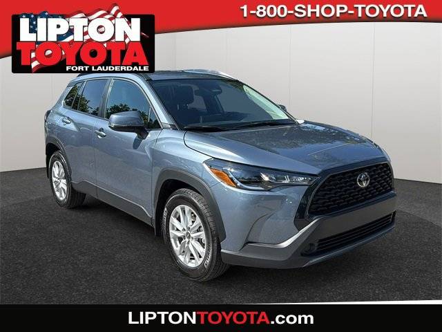 2024 Toyota Corolla Cross LE — SUV — 15,919 mi — Fort Lauderdale, FL