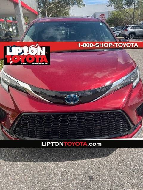 2022 Toyota Sienna XSE — Minivan — 13,023 mi — Fort Lauderdale, FL