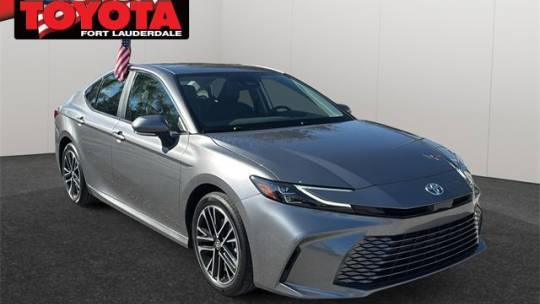 2025 Toyota Camry XLE — Sedan — 2,354 mi — Fort Lauderdale, FL