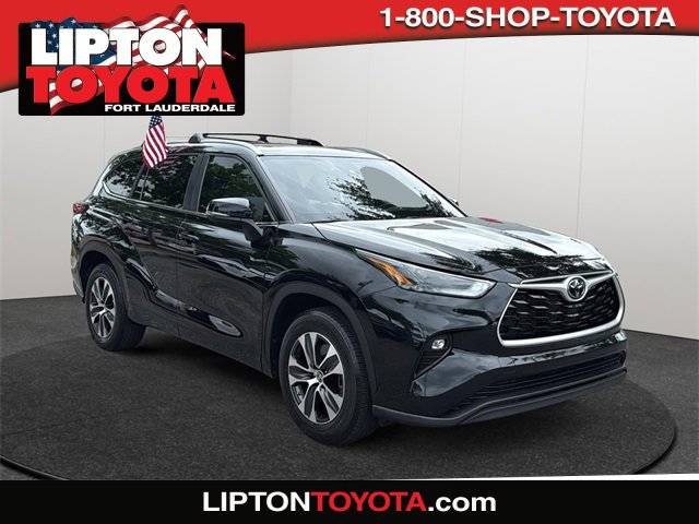 2023 Toyota Highlander XLE — SUV — 26,591 mi — Fort Lauderdale, FL