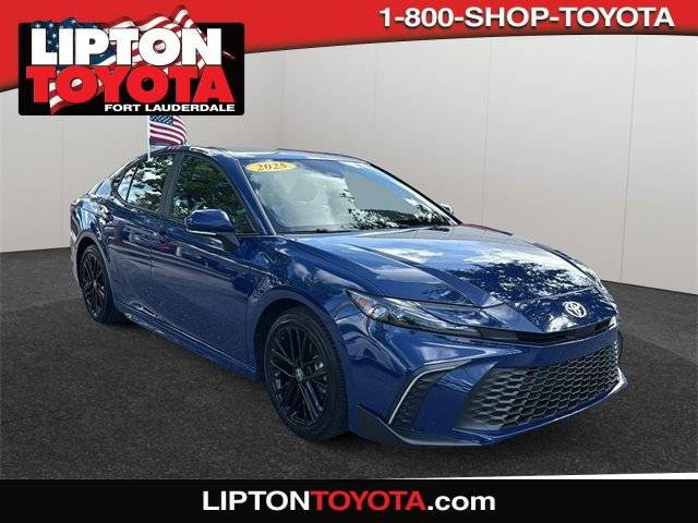 2025 Toyota Camry SE — Sedan — 12,827 mi — Fort Lauderdale, FL