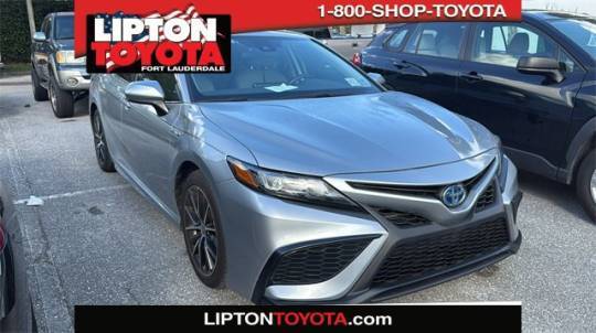 2021 Toyota Camry Hybrid SE — Sedan — 15,166 mi — Fort Lauderdale, FL