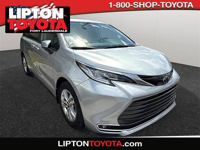 2024 Toyota Sienna Limited — Minivan — 12,347 mi — Fort Lauderdale, FL