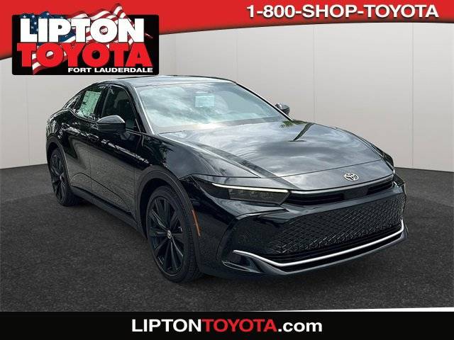 2025 Toyota Crown Nightshade — Sedan — 1,043 mi — Fort Lauderdale, FL