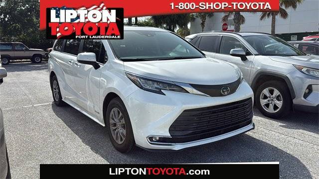 2021 Toyota Sienna XLE — Minivan — 55,431 mi — Fort Lauderdale, FL