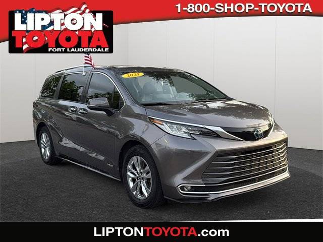 2021 Toyota Sienna Limited — Minivan — 68,060 mi — Fort Lauderdale, FL
