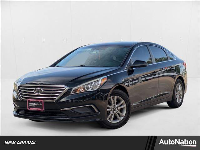 2017 Hyundai Sonata SE — Sedan — 121,793 mi — Lewisville, TX