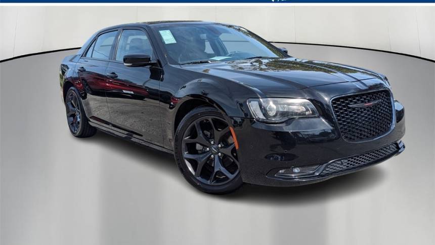 2023 Chrysler 300 S — Sedan — 36,800 mi — West Palm Beach, FL