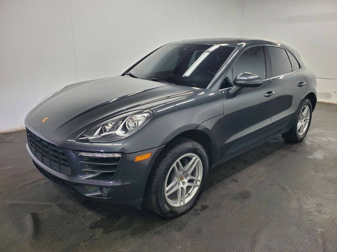 2018 Porsche Macan Standard — SUV — 101,423 mi — Fairfield, OH