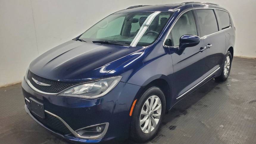 2019 Chrysler Pacifica Touring L — Minivan — 121,670 mi — Fairfield, OH