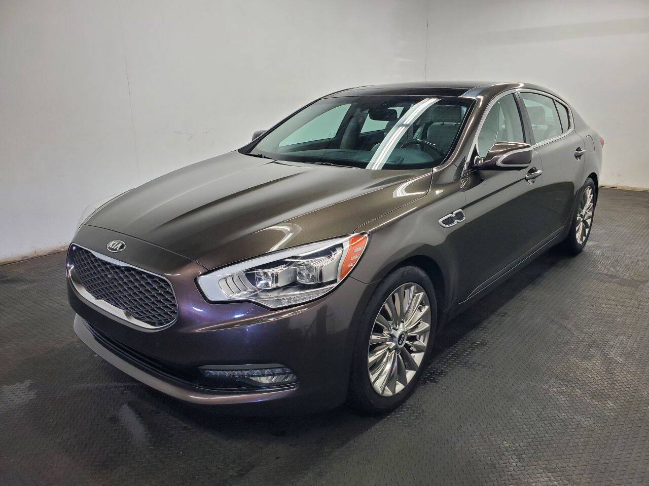2015 Kia K900 V8 Luxury — Sedan — 102,102 mi — Fairfield, OH