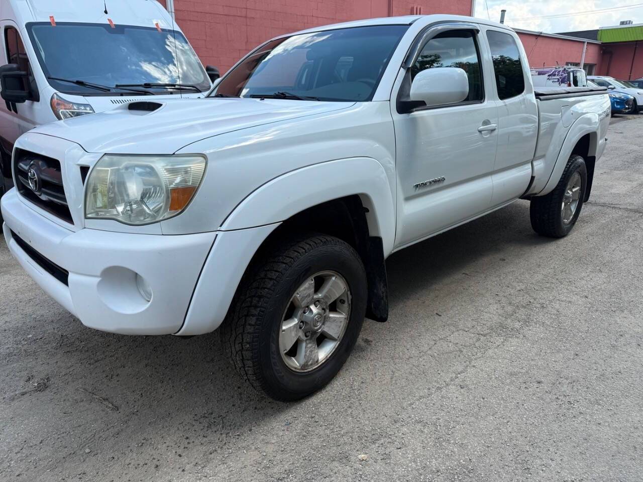 2006 Toyota Tacoma Base — Pickup Truck — 103,070 mi — Fairfield, OH