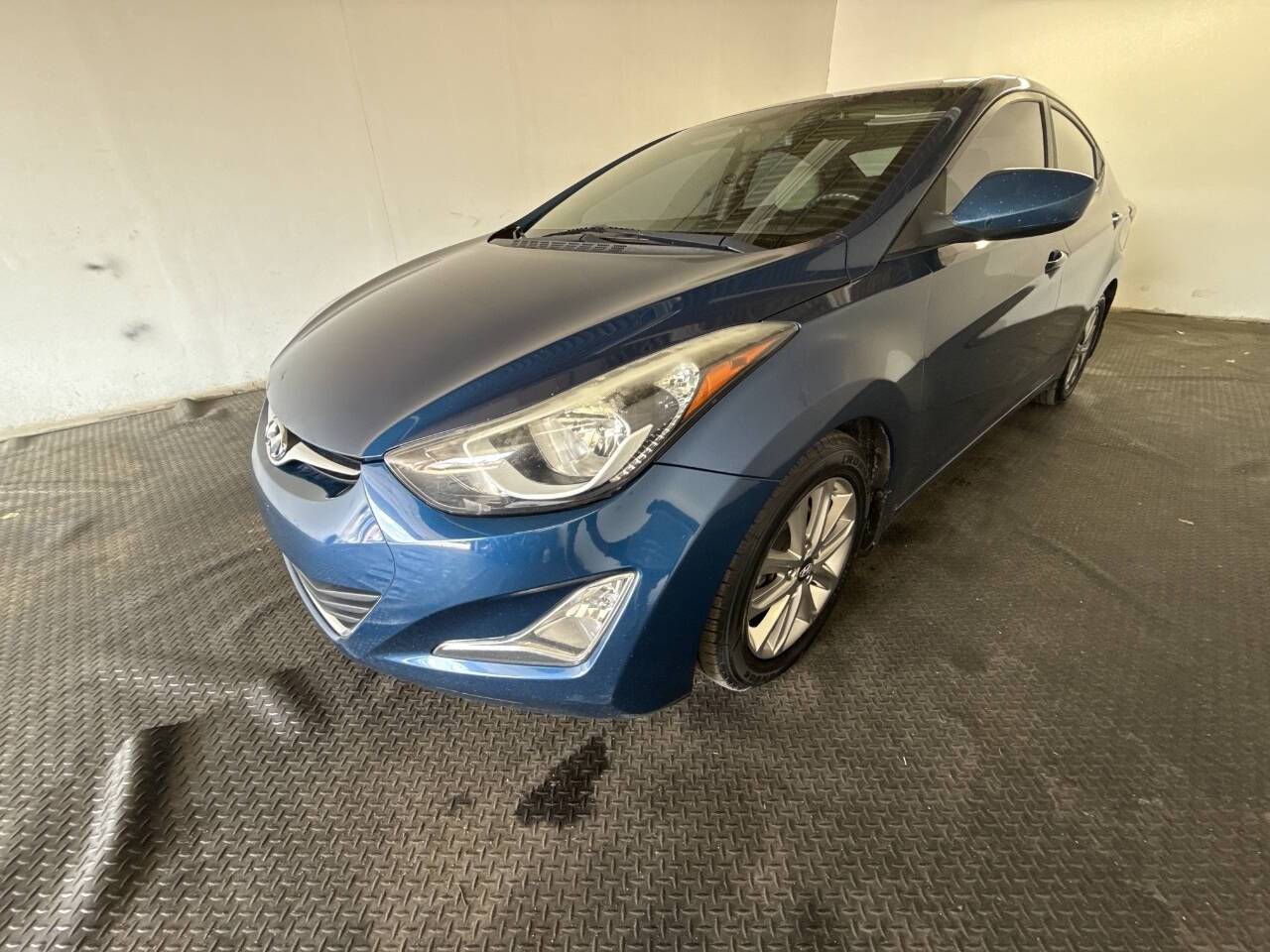 2015 Hyundai Elantra SE — Sedan — 130,237 mi — Fairfield, OH