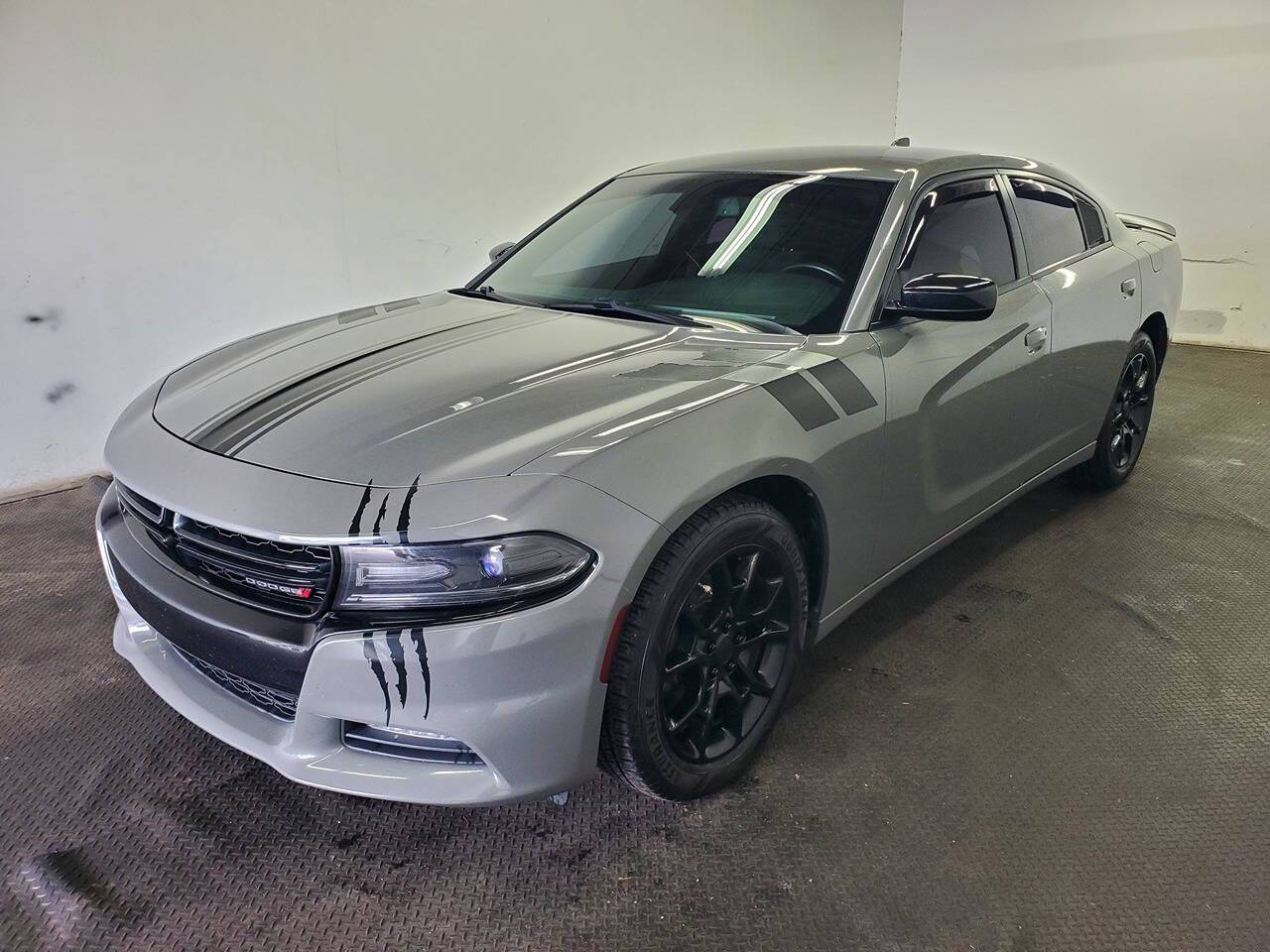 2017 Dodge Charger SXT — Sedan — 147,959 mi — Fairfield, OH